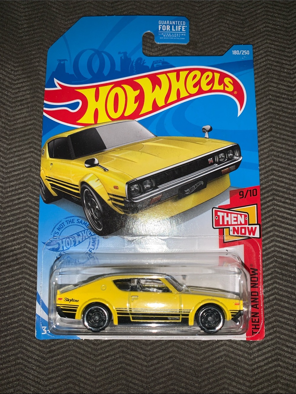 Nissan Skyline 2000 GT-R Then & Now Series yellow Hot Wheels